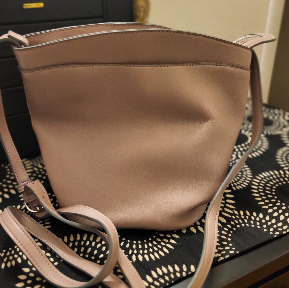 Light pink handbag